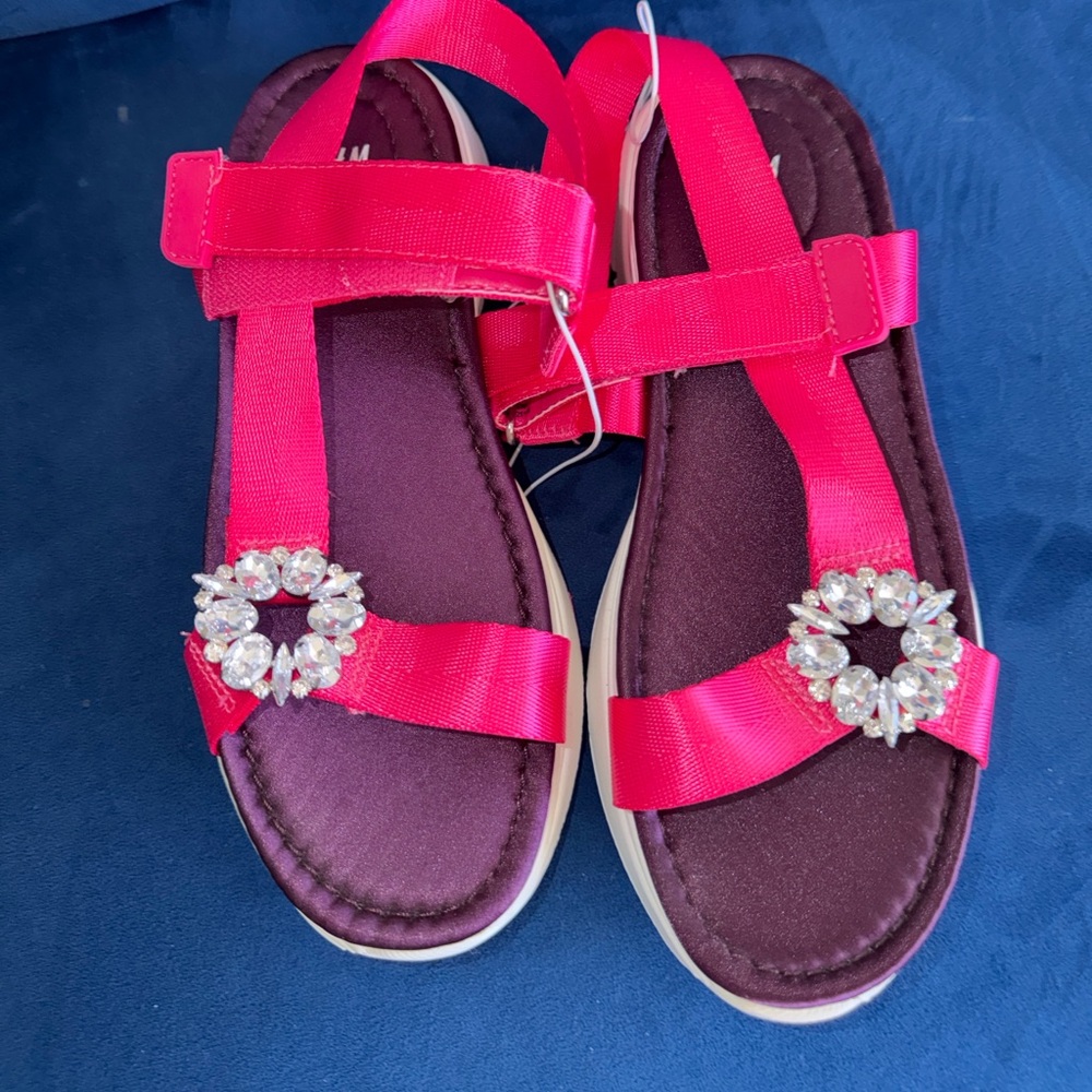 Pink Sandals with Rhinestone Embellishments